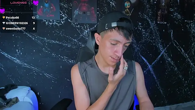 DereckCooperr online show from 04/10/26, 08:49