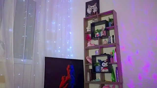 KristenSayles online show from 03/18/25, 07:01