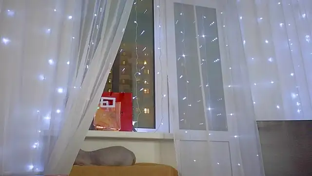 KristenSayles online show from 02/12/25, 05:37