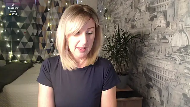 Ariel the mermaid online show from 11/10/25, 06:18