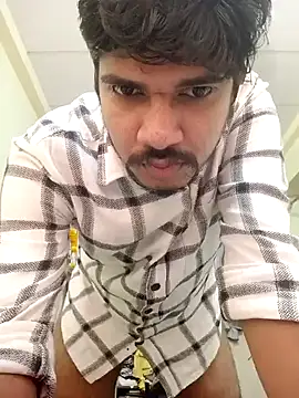 Snapshot of Rishimumbai_hot chatting on 01/01/25, 05:01 Rishimumbai hot online show from 01/01/25, 05:01