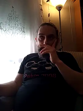 Snapshot of teekoine1 chatting on 02/28/26, 02:28 teekoine1 online show from 02/28/26, 02:28