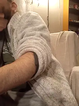 Snapshot of teekoine1 chatting on 02/14/26, 10:21 teekoine1 online show from 02/14/26, 10:21