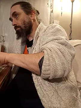 Snapshot of teekoine1 chatting on 11/26/25, 11:27 teekoine1 online show from 11/26/25, 11:27