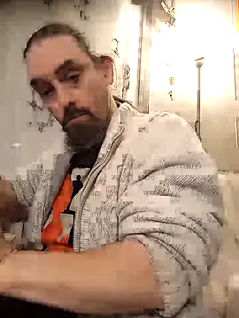 Snapshot of teekoine1 chatting on 11/01/25, 10:58 teekoine1 online show from 11/01/25, 10:58