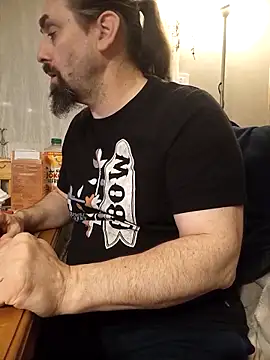 Snapshot of teekoine1 chatting on 12/17/25, 02:38 teekoine1 online show from 12/17/25, 02:38