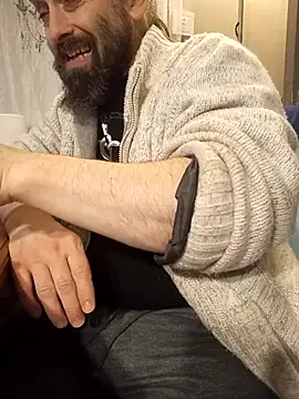 Snapshot of teekoine1 chatting on 03/15/25, 11:17 teekoine1 online show from 03/15/25, 11:17