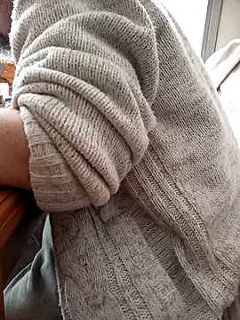 Snapshot of teekoine1 chatting on 11/02/25, 12:32 teekoine1 online show from 11/02/25, 12:32