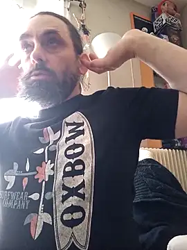 Snapshot of teekoine1 chatting on 02/06/26, 02:57 teekoine1 online show from 02/06/26, 02:57