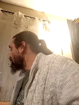 Snapshot of teekoine1 chatting on 02/14/26, 02:45 teekoine1 online show from 02/14/26, 02:45