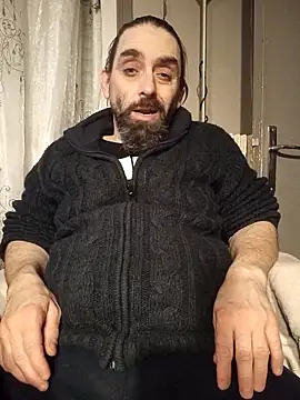 Snapshot of teekoine1 chatting on 10/04/25, 04:14 teekoine1 online show from 10/04/25, 04:14