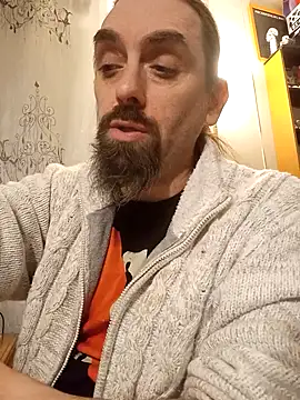 Snapshot of teekoine1 chatting on 10/30/25, 09:44 teekoine1 online show from 10/30/25, 09:44