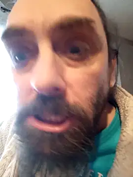 Snapshot of teekoine1 chatting on 11/23/25, 12:15 teekoine1 online show from 11/23/25, 12:15