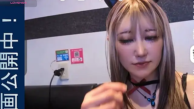   mimi  LOVE   online show from 10/22/25, 02:55