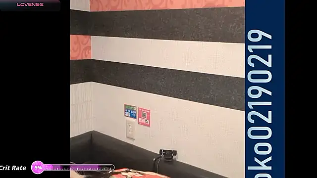   mimi  LOVE   online show from 10/07/25, 02:45