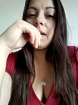 Snapshot of seherlatin chatting on 03/20/25, 05:04 seherlatin online show from 03/20/25, 05:04