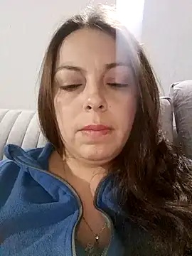 Snapshot of seherlatin chatting on 11/24/25, 12:10 seherlatin online show from 11/24/25, 12:10