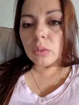 Snapshot of seherlatin chatting on 12/04/25, 02:16 seherlatin online show from 12/04/25, 02:16