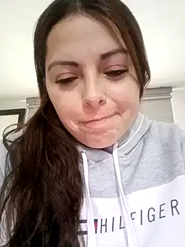 Snapshot of seherlatin chatting on 11/27/25, 07:58 seherlatin online show from 11/27/25, 07:58