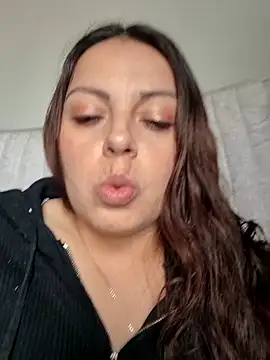 seherlatin online show from 04/15/26, 04:55