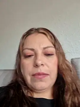 Snapshot of seherlatin chatting on 05/15/26, 03:32 seherlatin online show from 05/15/26, 03:32