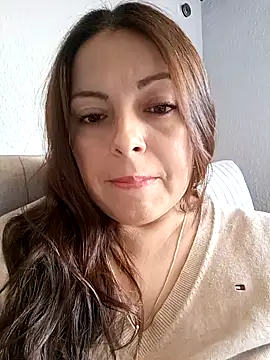 Snapshot of seherlatin chatting on 10/31/25, 07:32 seherlatin online show from 10/31/25, 07:32