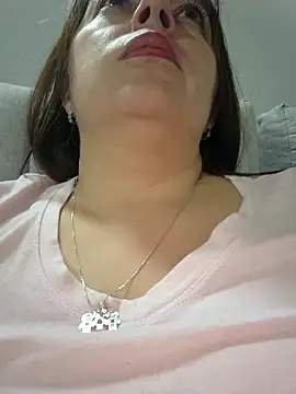 Snapshot of seherlatin chatting on 12/05/25, 03:27 seherlatin online show from 12/05/25, 03:27