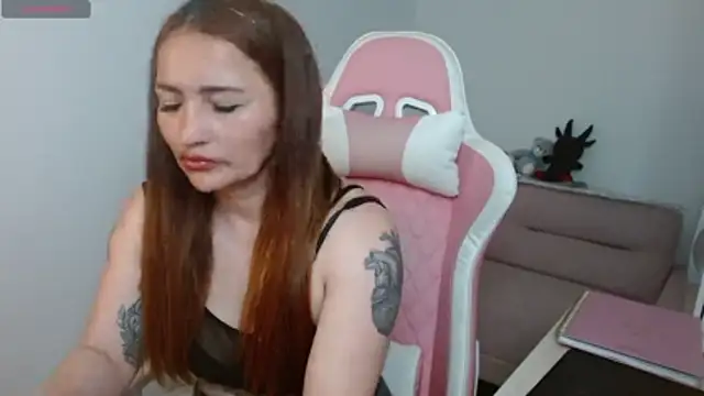 EVA GRAYS online show from 01/14/26, 04:21