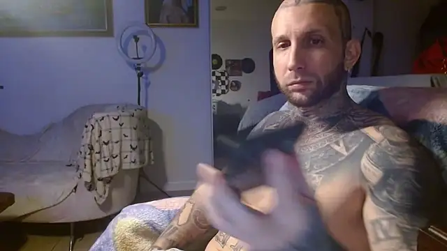 bobbybacala91 online show from 10/29/25, 09:19