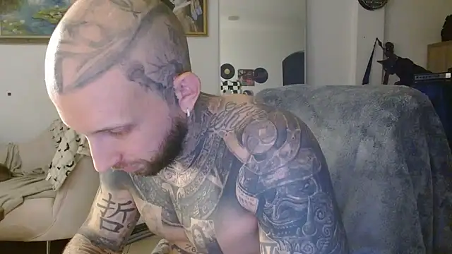 bobbybacala91 online show from 10/05/25, 07:43