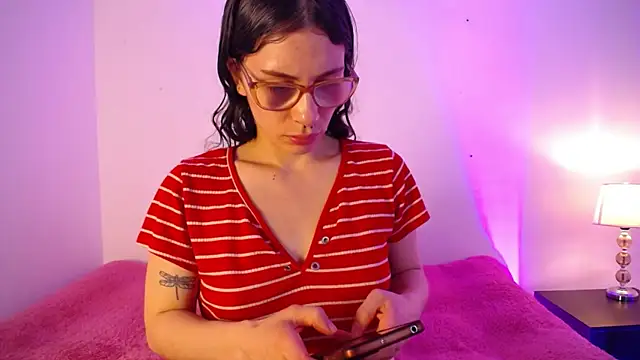 Katy Van online show from 10/04/25, 08:54