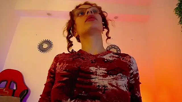 Katy Van online show from 11/21/25, 09:03