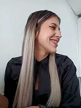 eva-2023 online show from 10/16/25, 03:20