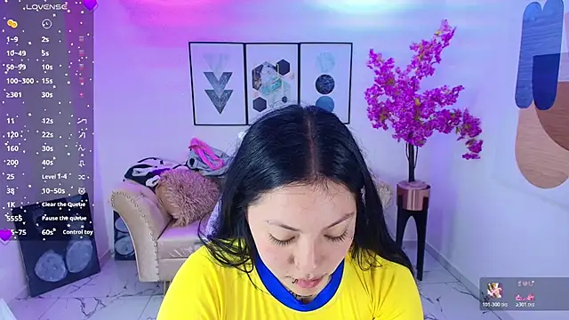 Snapshot of Isa_reel chatting on 06/17/26, 07:46 Isa reel online show from 06/17/26, 07:46