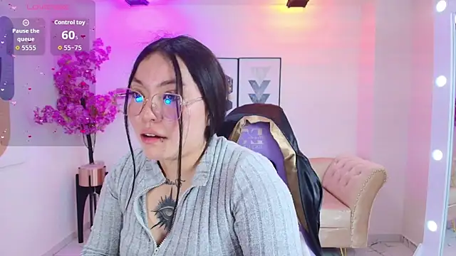 Isa reel online show from 12/16/25, 07:51