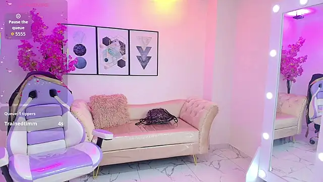 Isa reel online show from 11/28/25, 07:47