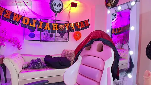 Isa reel online show from 10/30/25, 07:33