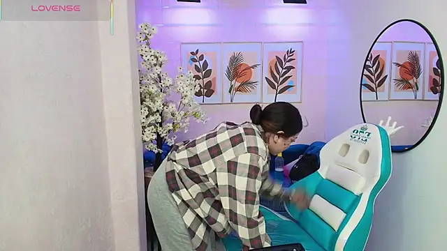 Isa reel online show from 10/25/25, 07:51