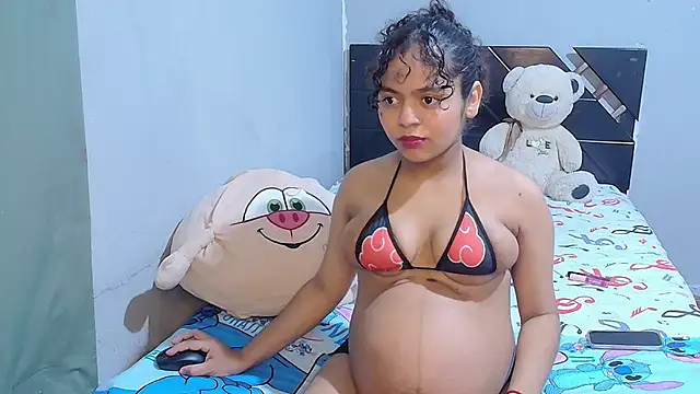 Winnifer Gonzal online show from 10/20/25, 03:30