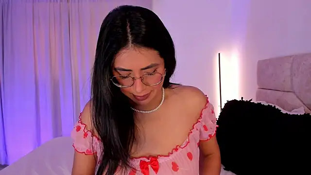 tina olsen07 online show from 04/23/26, 04:52