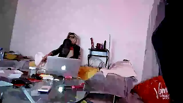 CharlotteVixxens online show from 01/31/25, 02:58