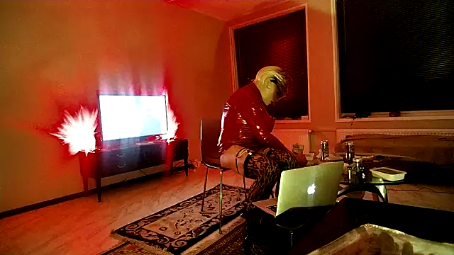 CharlotteVixxens online show from 01/14/25, 11:48