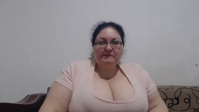 Nykyxo online show from 04/15/26, 12:05