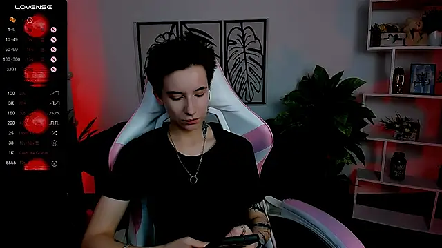 Snapshot of _Rein_ramm chatting on 03/09/25, 12:09 Rein ramm online show from 03/09/25, 12:09