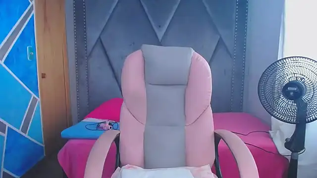 MeganMilF2 online show from 02/10/26, 03:00