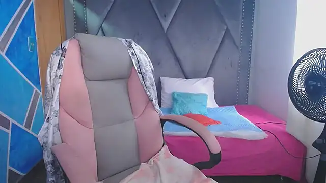 MeganMilF2 online show from 02/16/26, 02:16