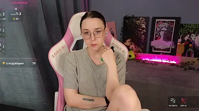 Sweet frosti online show from 04/14/26, 03:33