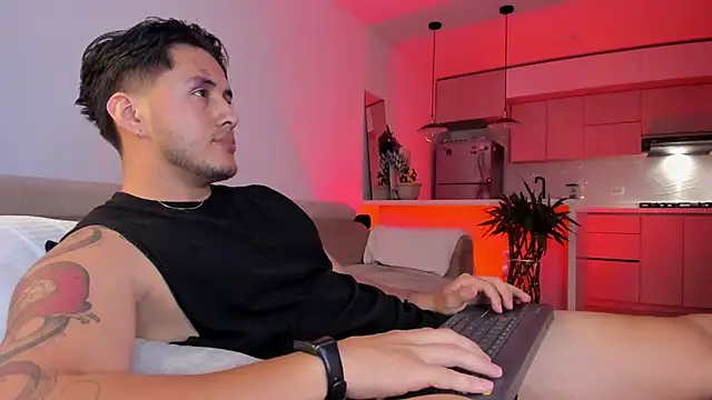 Snapshot of Chriskyle_ chatting on 09/25/25, 12:05 Chriskyle  online show from 09/25/25, 12:05