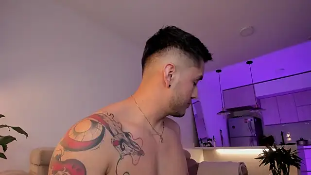 Snapshot of Chriskyle_ chatting on 03/20/25, 10:40 Chriskyle  online show from 03/20/25, 10:40