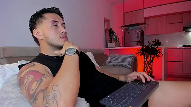 Snapshot of Chriskyle_ chatting on 10/29/25, 12:20 Chriskyle  online show from 10/29/25, 12:20